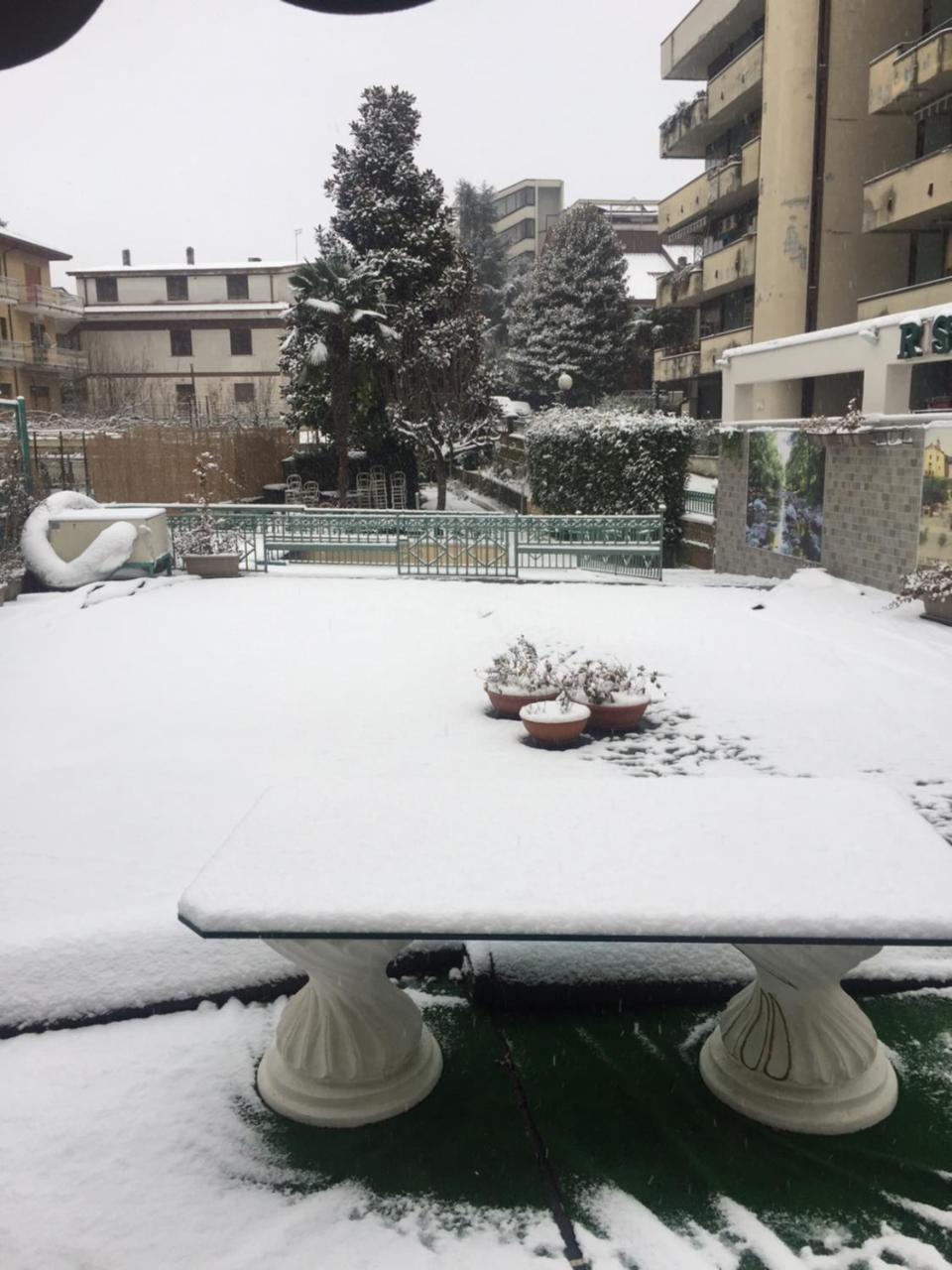 Hotel Malaga Avellino Buitenkant foto